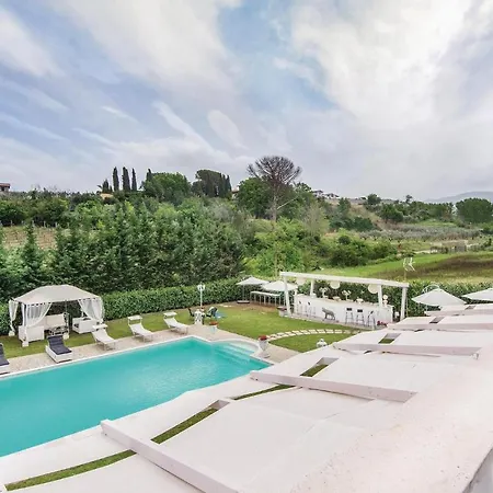 2 Bedroom Stunning In Feriehus